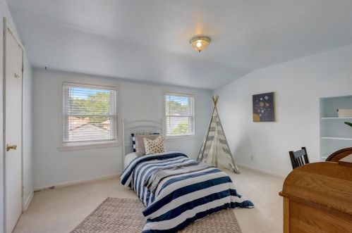 2537 63, Milwaukee WI 53219-2628 exterior