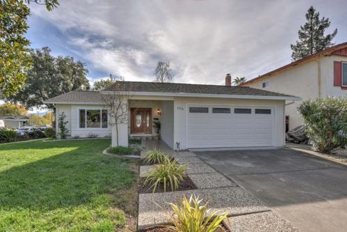 3954 Acapulco Dr, Campbell, CA 95008-3804