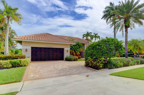 10486 Stonebridge Blvd, Boca Raton, FL 33498-6408