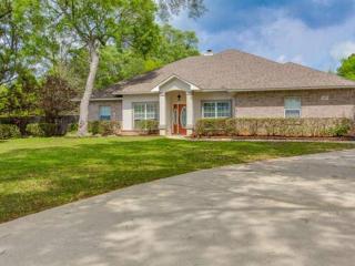 3207 Cromwell Ct, Cantonment, FL 32533-4547