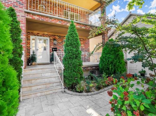 1612 Library Ave, Bronx, NY 10465-1014