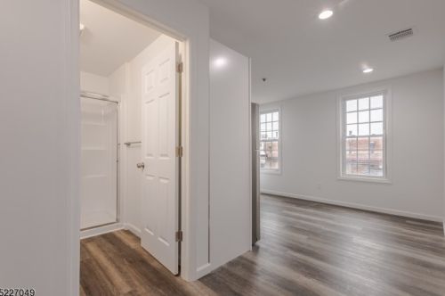 1467 Main St, Rahway NJ  07065-4027 exterior