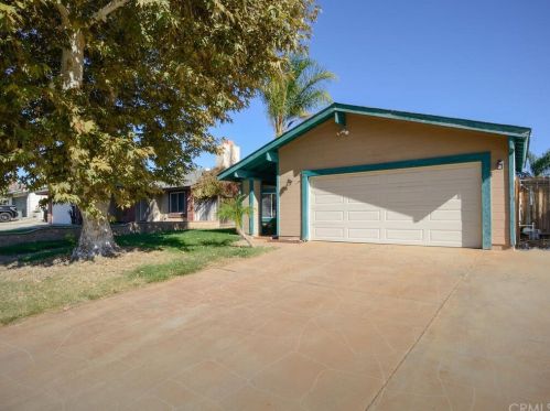 180 Ralph Rd, Lake Elsinore, CA 92530-1837