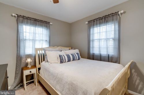 6614 Huntsman Blvd, Springfield VA 22152-2621 exterior