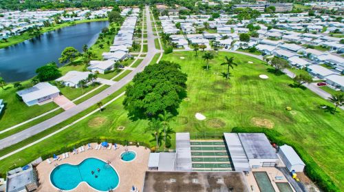 1105 16 St, Boynton Beach FL  33426-5815 exterior