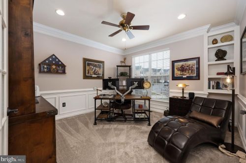 7226 Lyndam Hill Cir, Lorton VA  22079-4509 exterior