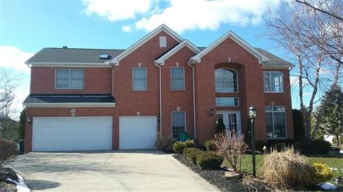 20780 Wakefield Cir, Cleveland, OH 44149-6777