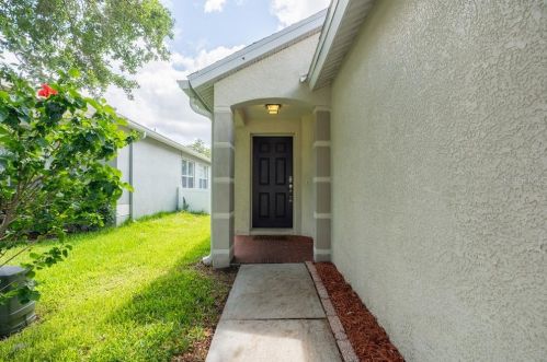 8126 Pea Tree Ct, New Port Richey FL  34655-5180 exterior