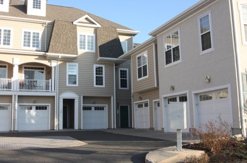 105 April Way, Middletown NJ  07748-6507 exterior