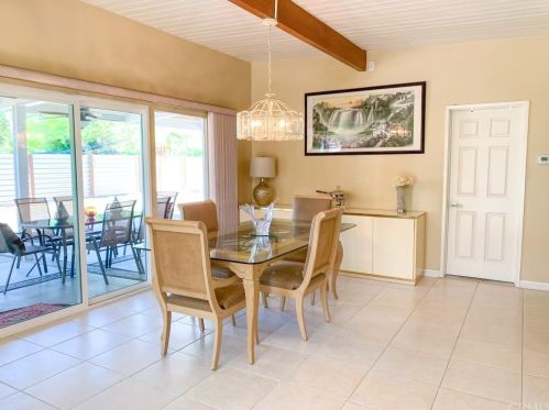 625 Juanita Dr, Palm Springs CA  92262-6272 exterior