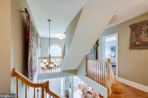 12664 Crabtree Falls Dr, Bristow VA  20136-2161 exterior