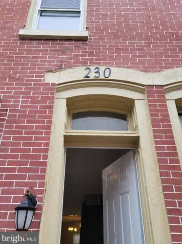 230 Oak St, Norristown, PA 19401-4045