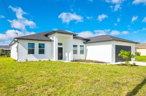 507 1st Ter, Cape Coral, FL 33990-1194