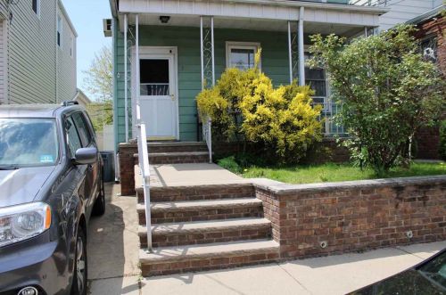 72 14th St, Bayonne NJ  07002-3524 exterior