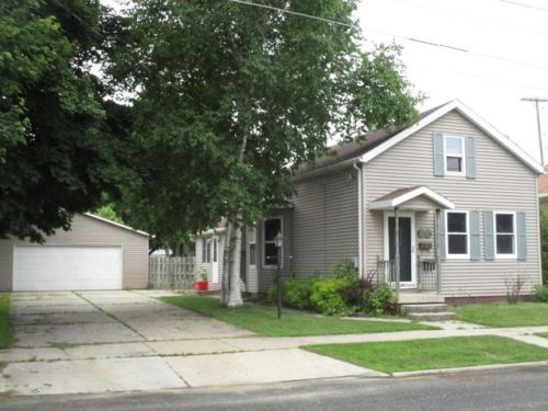 1308 8th St, Manitowoc WI  54220-2014 exterior
