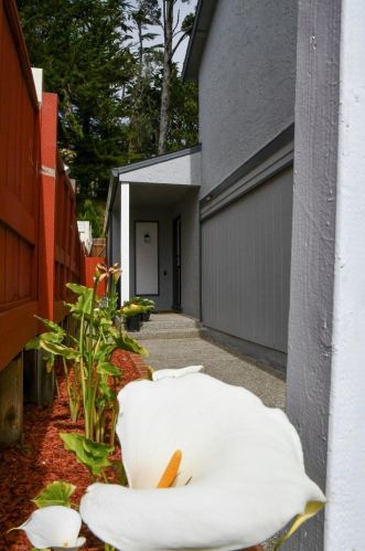 192 Warwick St, Daly City CA  94015-2829 exterior