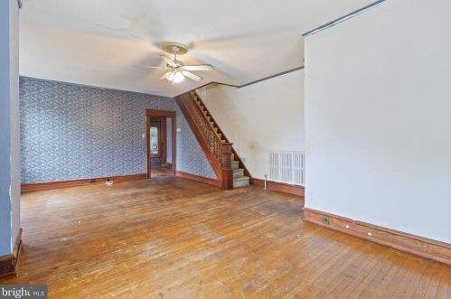 427 Columbia Ave, Lansdale PA 19446-3505 exterior