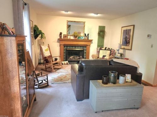 5100 Tiffany Dr, Zanesville OH  43701-8703 exterior