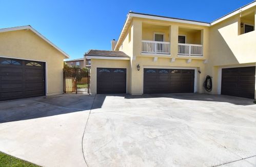 11930 Russell Ct, Victorville, CA 92392-6843
