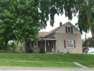 916 Main Ave, Kaukauna, WI 54130-2732