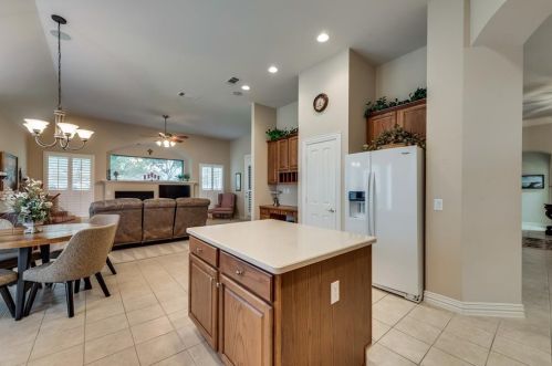 8817 Crestview Dr, Denton TX  76207-8601 exterior