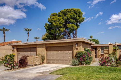 131 La Cerra Dr, Rancho Mirage, CA 92270-3803