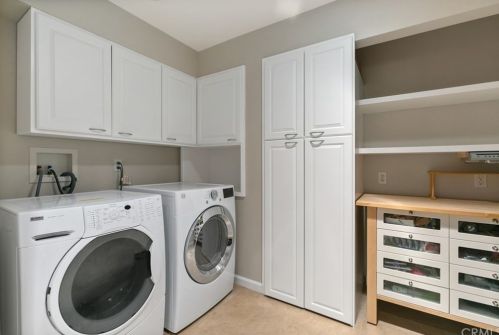 1539 Avolencia Dr, Fullerton CA 92835-3717 exterior