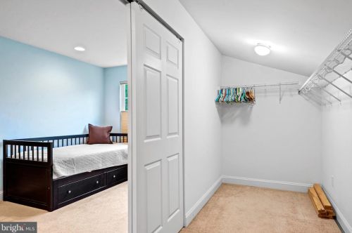 5 Brighton Pl, Swedesboro NJ  08085-5060 exterior