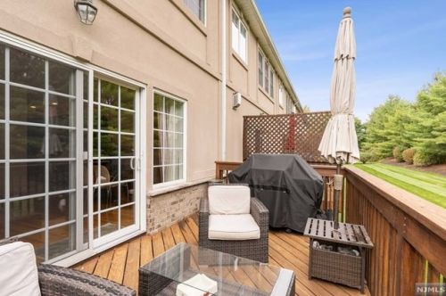 134 Demarest Ln, Montvale NJ  07645-2341 exterior