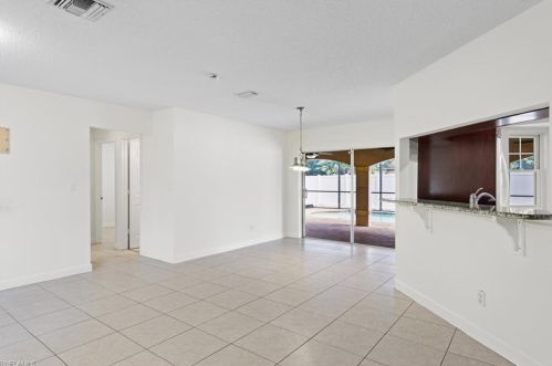 215 Burnside St, Lehigh Acres, FL 33936-6903