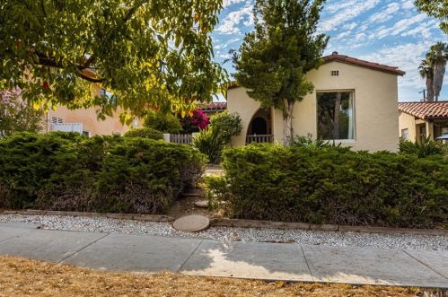 1238 Geneva St, Glendale, CA 91207-1431