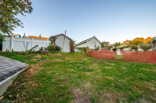 551 Leo St, Industrial Hillside NJ  07205-1726 exterior