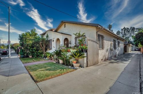 158 49th St, Long Beach, CA 90805-6809