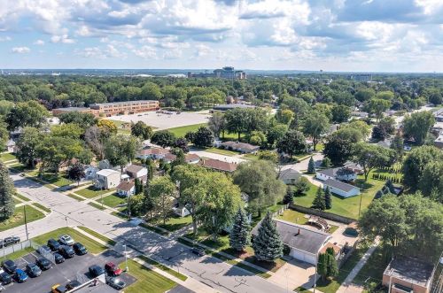 1561 7th St, Green Bay, WI 54304-2242