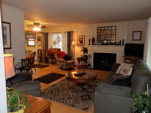 911 Harvey Ave, Watertown, WI 53094-5007