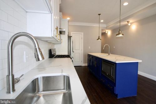 321 T St, Washington DC 20001-4119 exterior