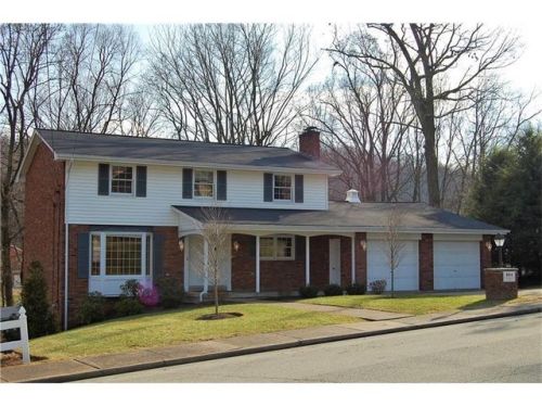 804 Westmoreland Ave, Jeannette, PA 15644-2832