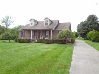 1159 White Dr, Lewisburg, TN 37091-3655