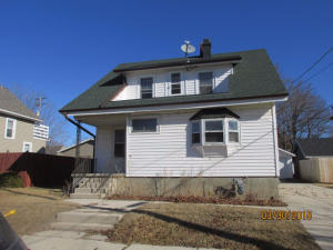 2312 Clark St, Manitowoc WI  54220-4436 exterior