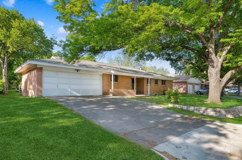 7108 Willis Ave, Fort Worth, TX 76116-8724