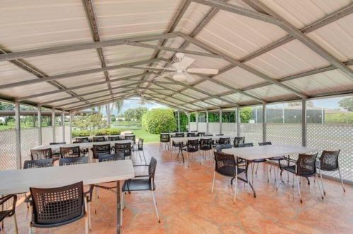 5111 Nesting Way, Delray Beach FL  33484-1707 exterior
