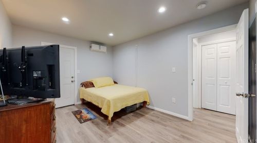 736 Montebello Blvd, Montebello CA 90640-2534 exterior