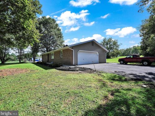1240 Washington Rd, Dauberville, PA 19533-9530