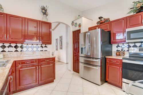 7092 Trentino Way, Boynton Beach, FL 33472-7302
