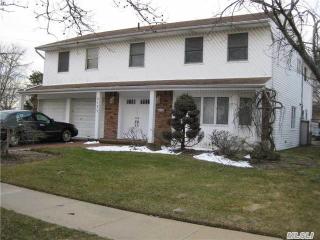 3171 Wynsum Ave, North Merrick, NY 11566-5543