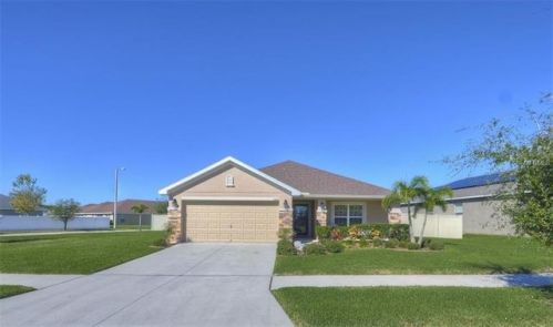 11006 Standing Stone Dr, Wimauma, FL 33598-6155