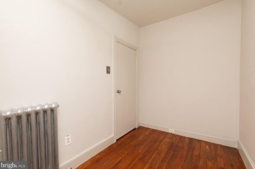 26 Manheim St, Philadelphia PA 19144-3656 exterior