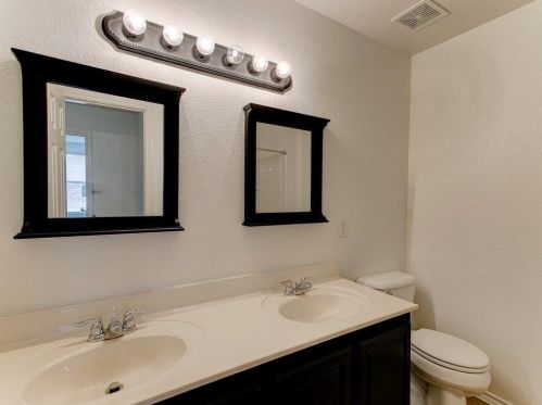 2617 Tuscan View Dr, Fort Worth TX  76131-5125 exterior