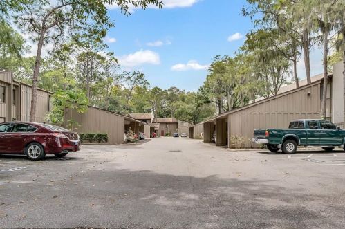 5313 Pebble Beach Dr, Orlando, FL 32811-3725