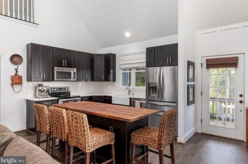 540 Mcdonalds Farm Rd, Linden VA  22642-5969 exterior